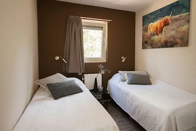 Stimmungsvoller Bungalow mit Spülmaschine, in...