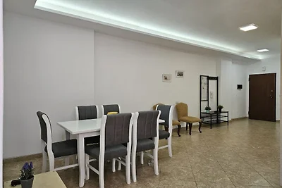 Gem�tliche und verbundene Wohnung in Saranda