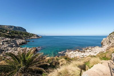 Seaview Villa In Mongerbino