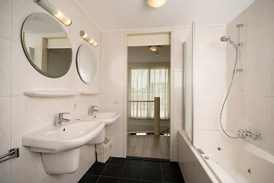 Stilvolle Villa am See