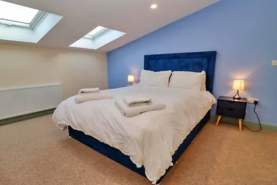 Hütte in Cotswolds mit Whirlpool & Garten