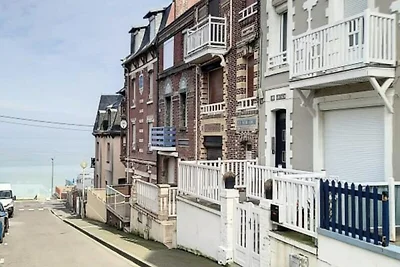 Wohnung in Ault in der Nähe der Küste der...