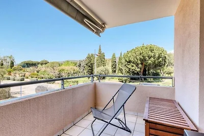 Wohnung in Le Lavandou mit Poolzugang