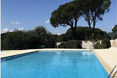 Residenz Font Mourier