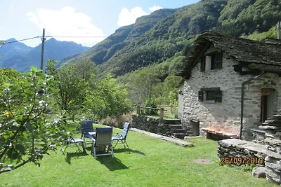 Holiday home in Gerra with barbecue