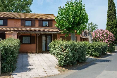 Comfortable terraced house in the Domaine Les...