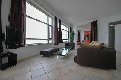 Apartment mit Seeblick und zwei Balkonen