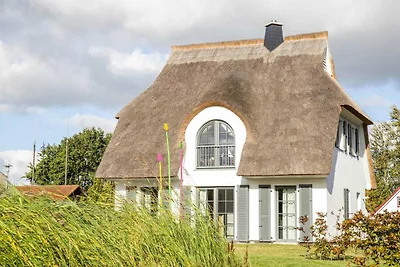 Luxushaus Bodstedt mit Sauna am Bodden
