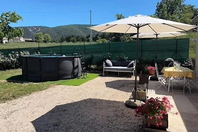 Haus in Lacoste mit Blick auf Luberon