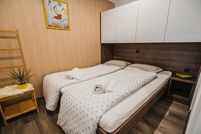 Enchanting Rural Apartment with Terrace - Stu...