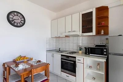 House Rašica - One Bedroom Apartment with Ter...