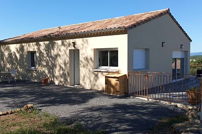 Villa des Figuiers immersa nel verde