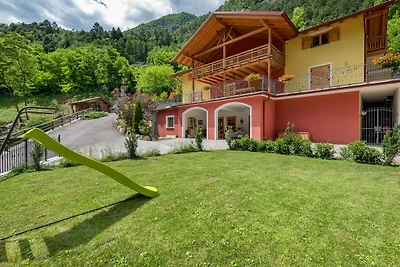 Moderne Ferienwohnung mit Pool in Skigebietsn...
