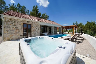Casa vacanze a Pridraga con piscina privata