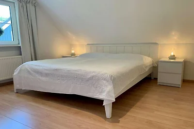 Ferienhaus nahe Küste und Wald