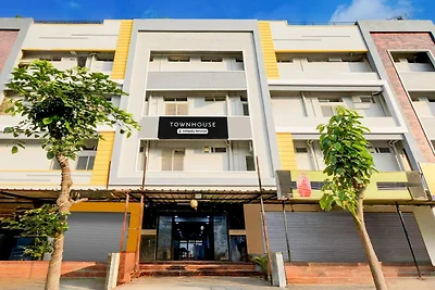 Stazione ferroviaria di Cherlapally Townhouse