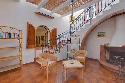 Ferienhaus mit privatem Pool in Fanusa