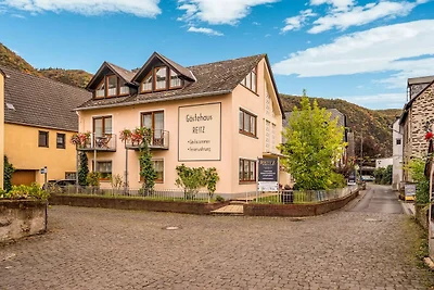 Aangenaam vakantiehuis in Ernst met balkon