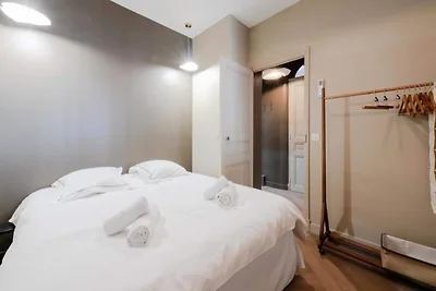 2P Renoviertes Herz von Cannes