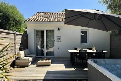 Elegante Villa in Domaine Le Sherwood