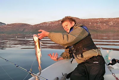10 Personen Ferienhaus in Follafoss-By Traum