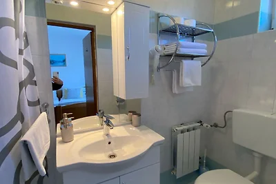 Double room with double bed 1