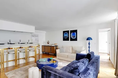Appartement aan de Champs-Elysées voor 6...
