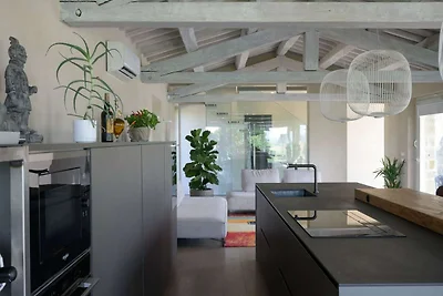 Villa in pietra nei pressi di Cortona