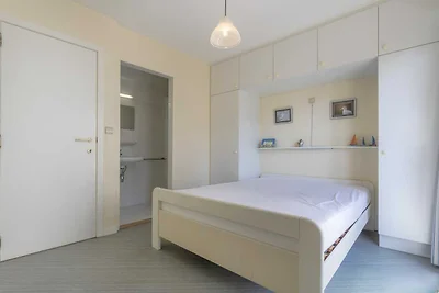 Angenehme Wohnung direkt am Meer mit Terrasse
