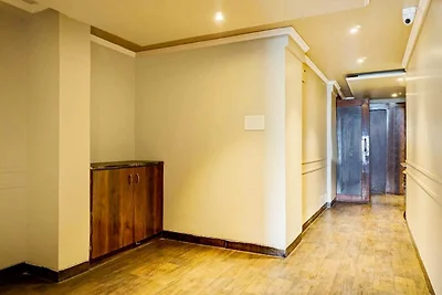 Collezione O Viman Nagar Downtown