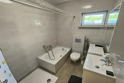 Neue Ferienwohnung mit Garten, Stepnica