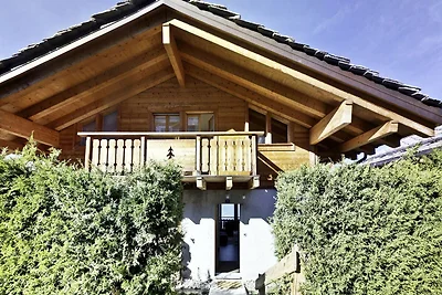 Schönes Chalet mit Aussicht vom Balkon