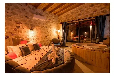 Finca in Kalkan mit Schwimmbecken