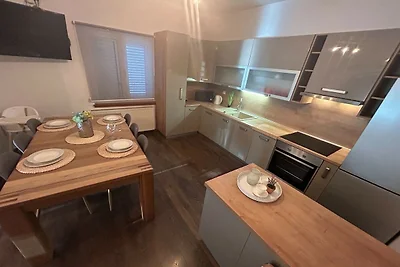 Villa Julia - Two Bedroom Apartment 6