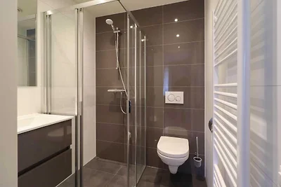 Premium-Wellness-Villa am Wasser