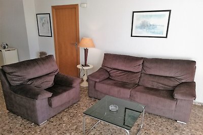 Apartment in L’Escala mit Terrasse