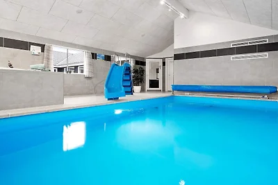 Maison de vacances pour 24 a Hasselberg