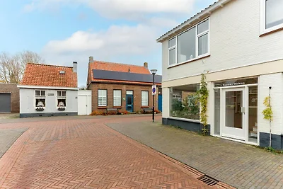 Casa vacanze a Vrouwenpolder con giardino