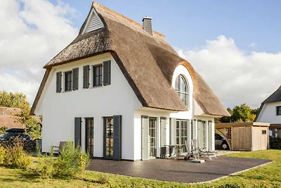 Luxushaus Bodstedt mit Sauna am Bodden