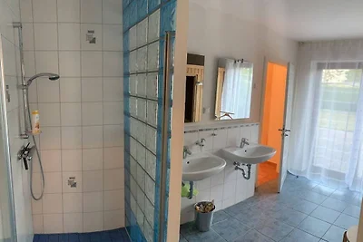 Ferienhaus in Ummanz mit Schwimmbecken
