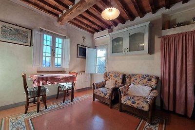 Romantisch appartement in Orbicciano met geme...