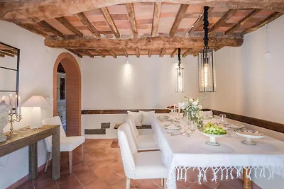 Boerderij in Toscane met panoramisch zwembad