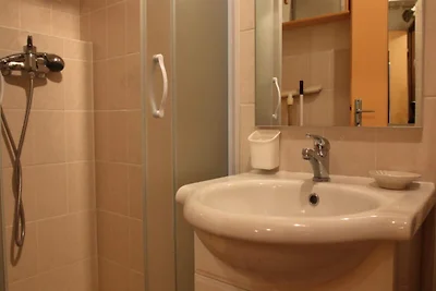 AT313 – 2 Teile von Carroz in der Nähe von...