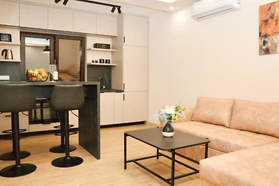 Deluxe One Bedroom Apartment with Balcony