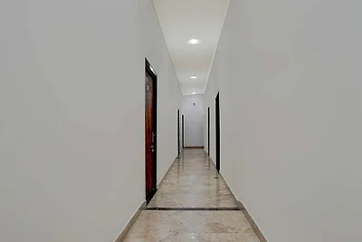 Hotel O Yamuna Riverview Swyamwar Resort