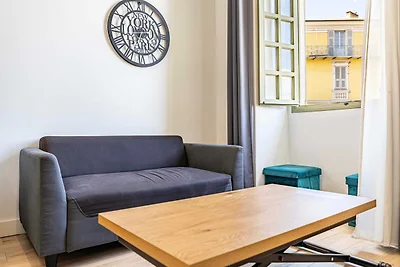 Appartamento centrale con 2 camere da letto a...