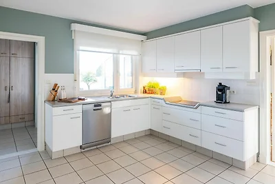 Ländliches Ferienhaus mit Whirlwanne in...