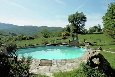 Casa Vacanze a Ortignano con Piscina