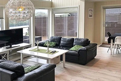 10 Personen Ferienhaus in lyngdal-By Traum