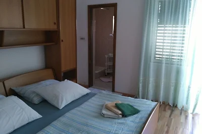 Ferienhaus in Starigrad mit Balkon